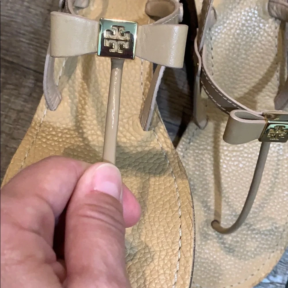Tory Burch Beige Bow T-Strap Sandal with Gold Logo